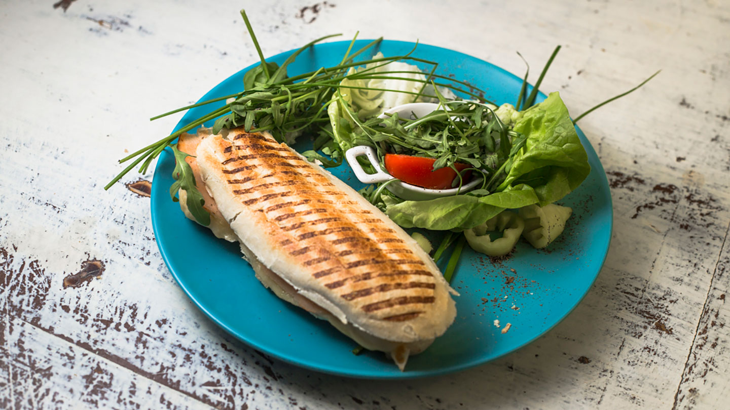 anyamszerint-panini-szendvics