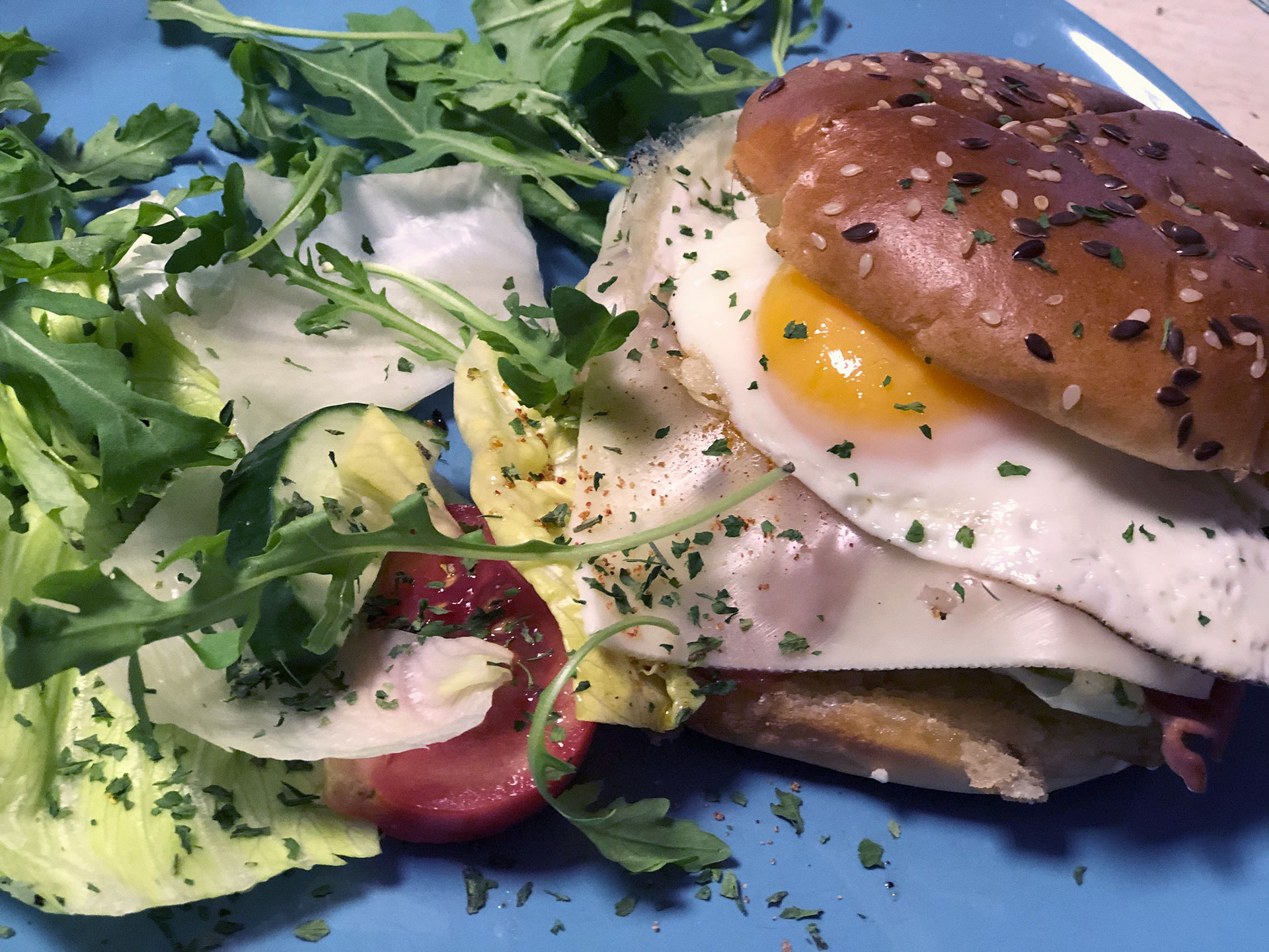 tojasburger-anyamszerint-1920